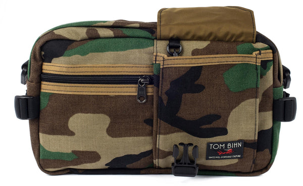 The LGD in Beaver Camo/Coyote/Coyote. Front view, front buckle pocket lifted up to show the Coyote lining.